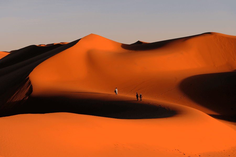 Dá as boas-vindas a 2026 nas Dunas de Merzouga, Marrocos