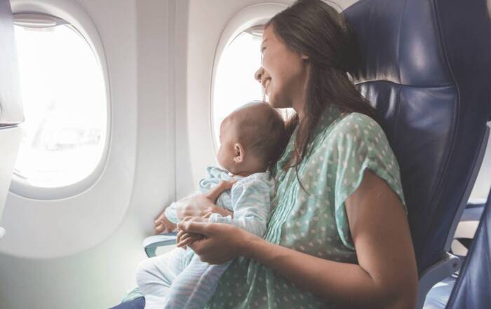 Mães viajantes e tecnologia o truque para férias sem caos